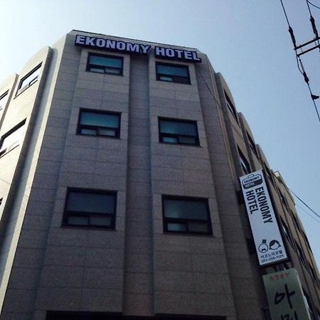 Ekonomy Hotel Nampo Пусан Экстерьер фото